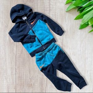 Nike matching set sweat suit Sz 4T